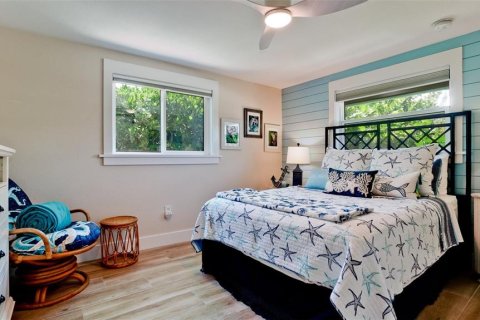 House in Holmes Beach, Florida 4 bedrooms, 223.8 sq.m. № 2238342 - photo 25