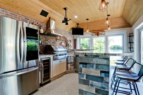 House in Holmes Beach, Florida 4 bedrooms, 223.8 sq.m. № 2238342 - photo 14