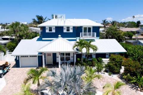 House in Holmes Beach, Florida 4 bedrooms, 223.8 sq.m. № 2238342