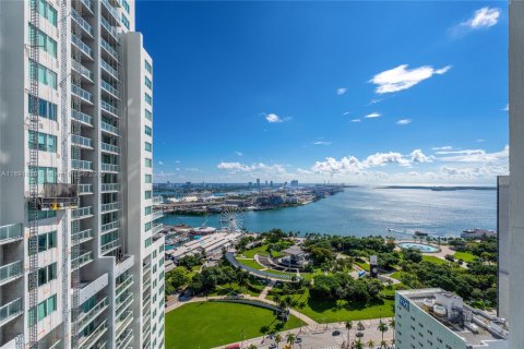 Condo in Miami, Florida, 2 bedrooms  № 2168275