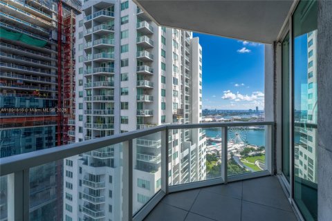 Condo in Miami, Florida, 2 bedrooms  № 2168275 - photo 27