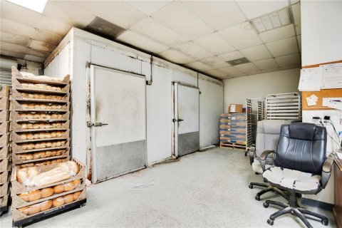 Commercial property in Daytona Beach, Florida 479.38 sq.m. № 1371039 - photo 11
