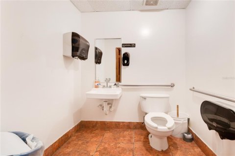 Commercial property in Daytona Beach, Florida 479.38 sq.m. № 1371039 - photo 16
