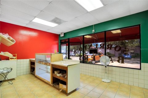 Commercial property in Daytona Beach, Florida 479.38 sq.m. № 1371039 - photo 3