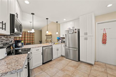 Casa en venta en Port Richey, Florida, 2 dormitorios, 115.2 m2 № 1905475 - foto 15