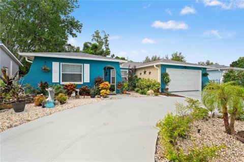 Casa en venta en Port Richey, Florida, 2 dormitorios, 115.2 m2 № 1905475 - foto 3
