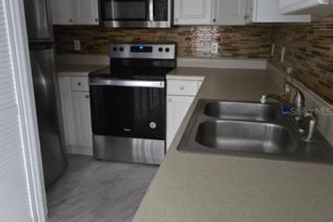 Appartement à louer à Kissimmee, Floride: 3 chambres, 113.34 m2 № 2151135 - photo 7