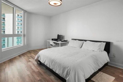 Condo in Daytona Beach, Florida, 2 bedrooms  № 1894040 - photo 14