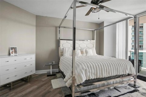Condo in Daytona Beach, Florida, 2 bedrooms  № 1894040 - photo 8