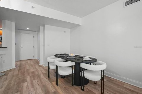 Condo in Daytona Beach, Florida, 2 bedrooms  № 1894040 - photo 13
