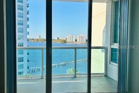 Condo in Daytona Beach, Florida, 2 bedrooms  № 1894040 - photo 2