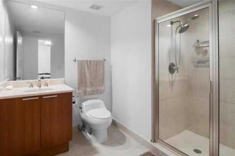 Condo in Daytona Beach, Florida, 2 bedrooms  № 1894040 - photo 16