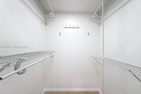 Villa ou maison à louer à Miramar, Floride: 4 chambres, 137.22 m2 № 1986388 - photo 14