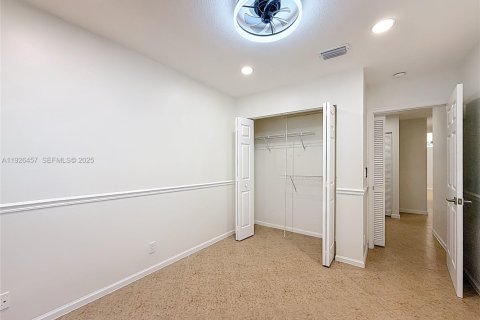 Villa ou maison à louer à Miramar, Floride: 4 chambres, 137.22 m2 № 1986388 - photo 24