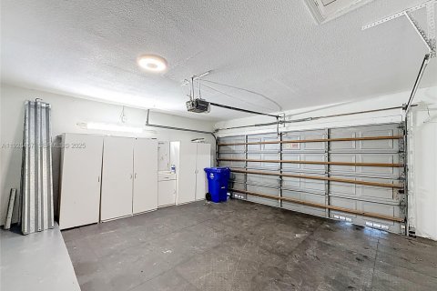 Villa ou maison à louer à Miramar, Floride: 4 chambres, 137.22 m2 № 1986388 - photo 30