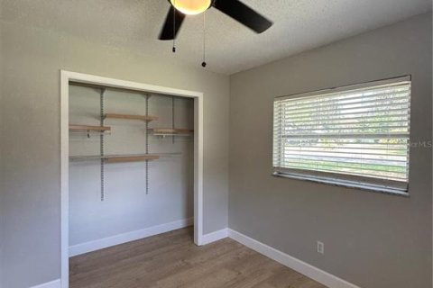 House in Bartow, Florida 4 bedrooms, 140.75 sq.m. № 2148378 - photo 22