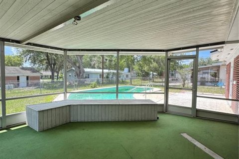 House in Bartow, Florida 4 bedrooms, 140.75 sq.m. № 2148378 - photo 29