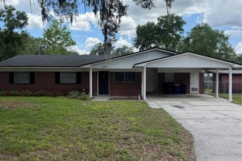 House in Bartow, Florida 4 bedrooms, 140.75 sq.m. № 2148378