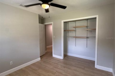 House in Bartow, Florida 4 bedrooms, 140.75 sq.m. № 2148378 - photo 23