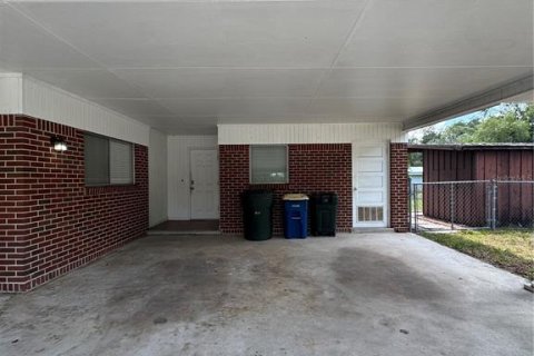 House in Bartow, Florida 4 bedrooms, 140.75 sq.m. № 2148378 - photo 4
