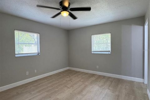 House in Bartow, Florida 4 bedrooms, 140.75 sq.m. № 2148378 - photo 14