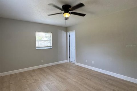 House in Bartow, Florida 4 bedrooms, 140.75 sq.m. № 2148378 - photo 15