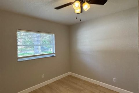 House in Bartow, Florida 4 bedrooms, 140.75 sq.m. № 2148378 - photo 19