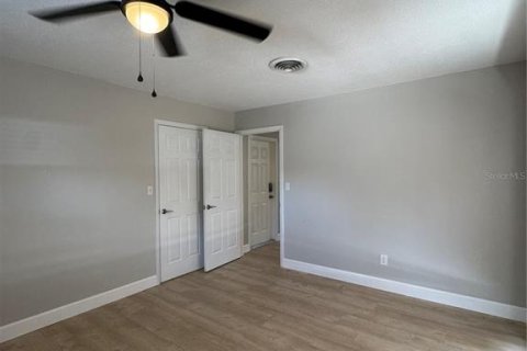 House in Bartow, Florida 4 bedrooms, 140.75 sq.m. № 2148378 - photo 27