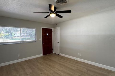 House in Bartow, Florida 4 bedrooms, 140.75 sq.m. № 2148378 - photo 7