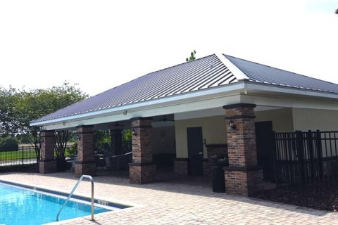 House in MAGNOLIA PARK in Riverview, Florida 4 bedrooms, 265.61 sq.m. № 2318536 - photo 15