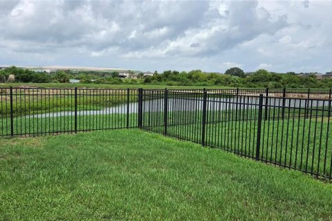 House in MAGNOLIA PARK in Riverview, Florida 4 bedrooms, 265.61 sq.m. № 2318536 - photo 7