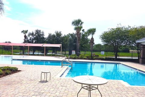 House in MAGNOLIA PARK in Riverview, Florida 4 bedrooms, 265.61 sq.m. № 2318536 - photo 14