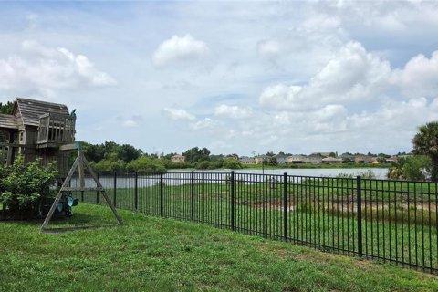 House in MAGNOLIA PARK in Riverview, Florida 4 bedrooms, 265.61 sq.m. № 2318536 - photo 6