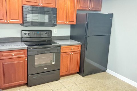 Condo in Plantation, Florida, 2 bedrooms  № 1952668 - photo 7