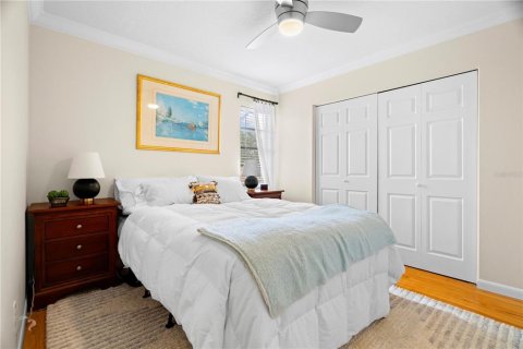 House in Palm Harbor, Florida 4 bedrooms, 216.65 sq.m. № 1869795 - photo 29