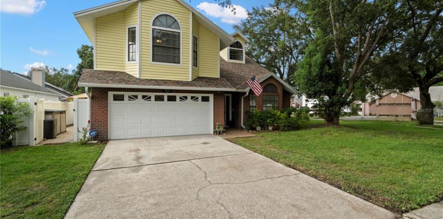 House in Palm Harbor, Florida 4 bedrooms, 216.65 sq.m. № 1869795