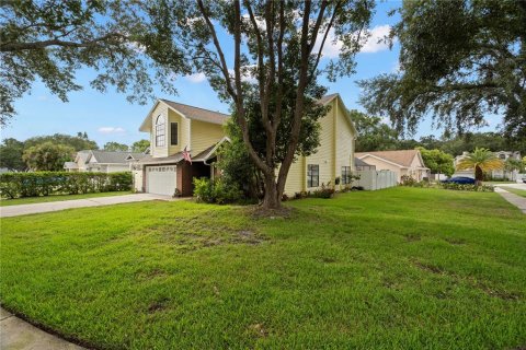 House in Palm Harbor, Florida 4 bedrooms, 216.65 sq.m. № 1869795 - photo 4
