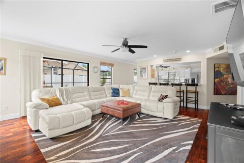 House in Palm Harbor, Florida 4 bedrooms, 216.65 sq.m. № 1869795 - photo 22