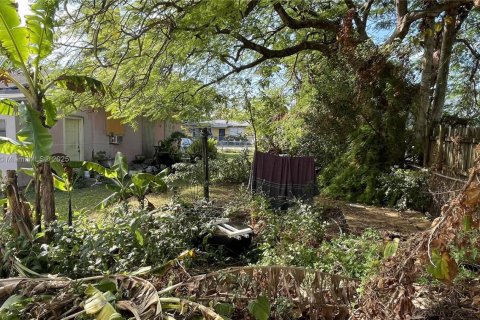 House in North Miami Beach, Florida 2 bedrooms, 115.94 sq.m. № 1985663 - photo 7