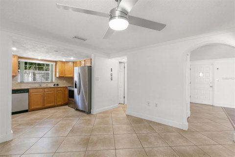 Casa en alquiler en Port Richey, Florida, 3 dormitorios, 136.38 m2 № 1908412 - foto 9