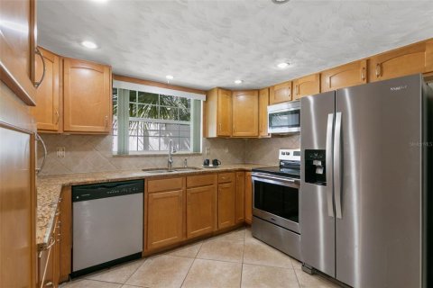 Casa en alquiler en Port Richey, Florida, 3 dormitorios, 136.38 m2 № 1908412 - foto 13