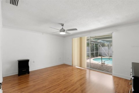 Casa en alquiler en Port Richey, Florida, 3 dormitorios, 136.38 m2 № 1908412 - foto 20