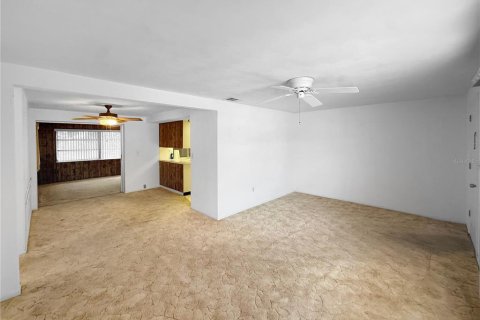 Villa ou maison à vendre à New Port Richey, Floride: 2 chambres, 103.68 m2 № 1759944 - photo 4