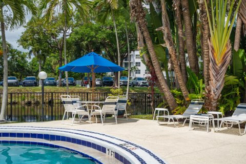 Copropriété à vendre à Wilton Manors, Floride: 2 chambres, 109.62 m2 № 2249995 - photo 22