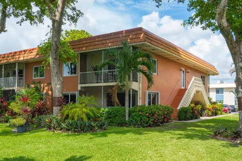 Copropriété à vendre à Wilton Manors, Floride: 2 chambres, 109.62 m2 № 2249995 - photo 2
