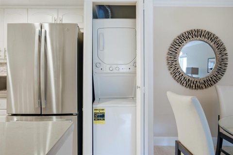 Copropriété à vendre à Wilton Manors, Floride: 2 chambres, 109.62 m2 № 2249995 - photo 17