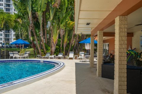 Copropriété à vendre à Wilton Manors, Floride: 2 chambres, 109.62 m2 № 2249995 - photo 20