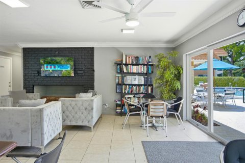 Copropriété à vendre à Wilton Manors, Floride: 2 chambres, 109.62 m2 № 2249995 - photo 24
