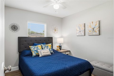 Casa en venta en Orange City, Florida, 3 dormitorios, 111.2 m2 № 2223386 - foto 12