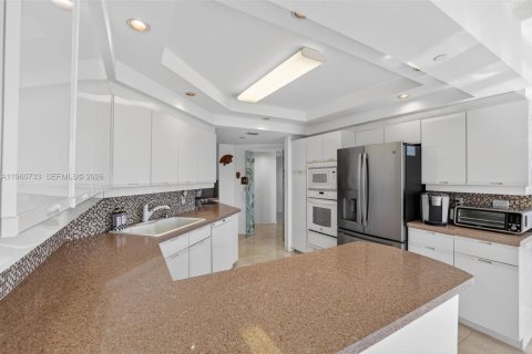 Купить кондоминиум в Авентура, Флорида 3 спальни, 244.33м2, № 2024599 - фото 30